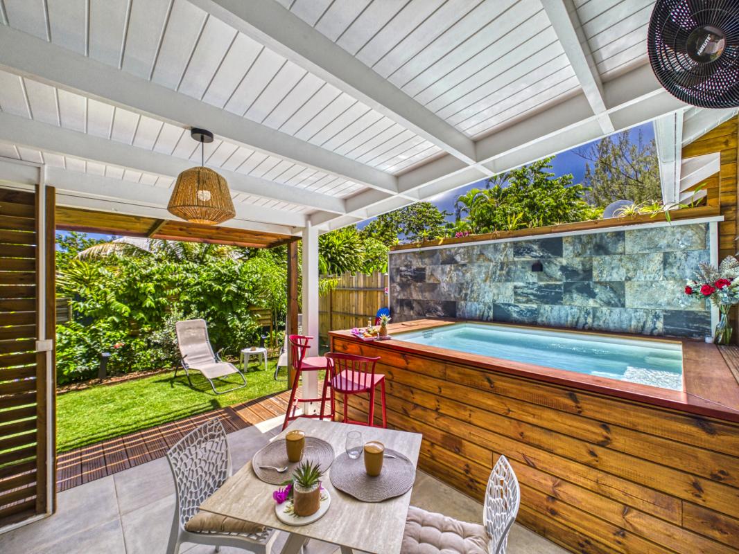 6.Guadeloupe Sainte-Rose- location villa 2 personnes-piscine